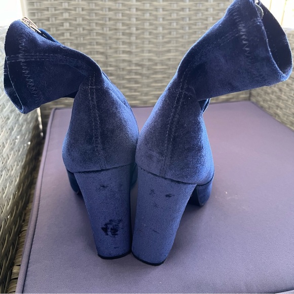 Steve Madden Edit Royal Blue Velvet
High Heel Mid-Calf Boot- Size 6.5 - Picture 12 of 13